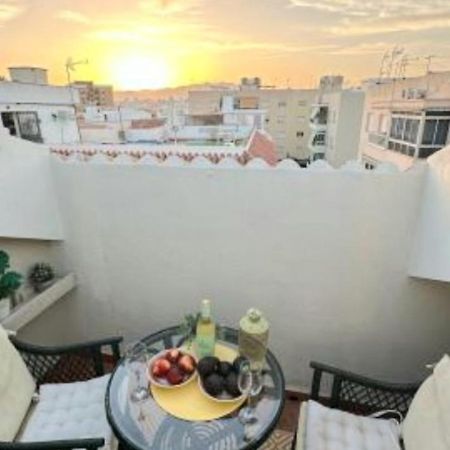 New City Penthouse Near Beach With Sunny Balcony Apartamento Fuengirola Exterior foto