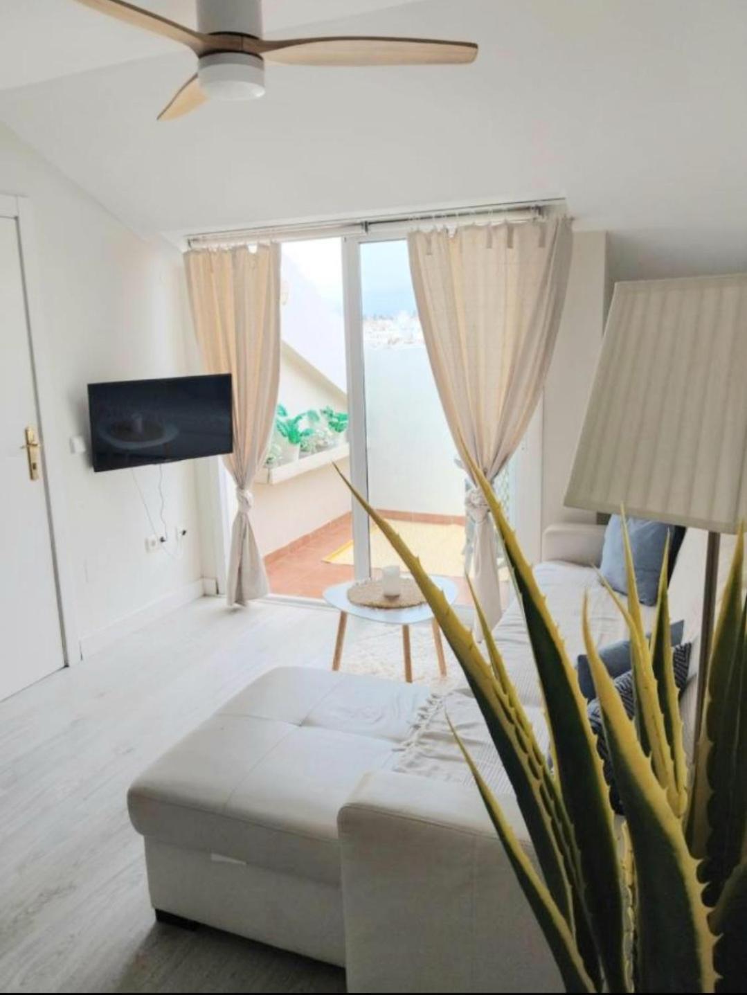 New City Penthouse Near Beach With Sunny Balcony Apartamento Fuengirola Exterior foto